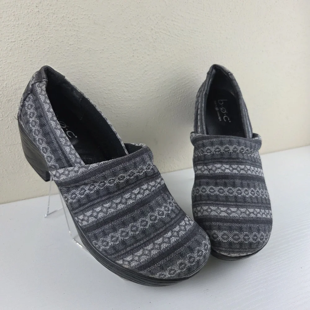 Born B.O.C. Gray/Black Slip On Fabric Clogs Heels Mules Women's Size 8 M